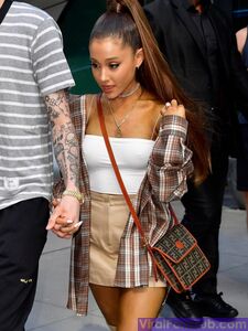 Ariana Grande Nude Leaks