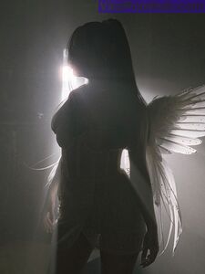 Ariana Grande Nude Leaks