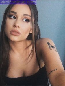 Ariana Grande Nude Leaks