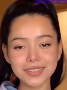 Bella Poarch Sexy Close Up Pics