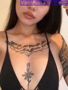 Bella Poarch Sexy Photos