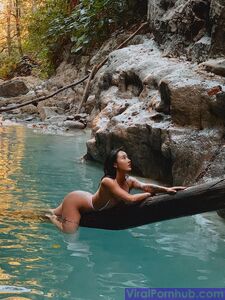 songyuxin_hitomi  Onlyfans Leaks Nude Album