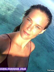 Bar Rafaeli Nude Photos Leaked