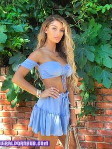 Jena Frumes Nude Photos Leaked