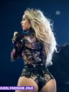 Beyonce Sextape & Nudes Photos Leaked