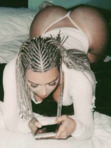 Kim Kardashian Nude Thong Magazine Photoshoot Set Leaked