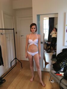 Super Hot Emma Watson Nudes Leaked on the Internet