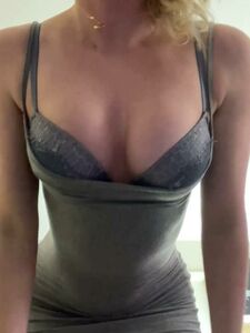 STPeach Tight Dress Strip Ass Spanking Fansly Set Leaked