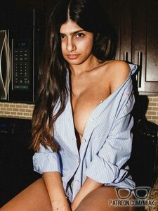 Mia Khalifa Sexy Lingerie Photoshoot Set Leaked