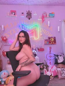 Meg Turney Candid Set Shot On Twitch Nude Boobs Out And Booty Spread Onlyfans Leaks Photos