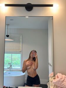 Natalie Roush Shower Nude Boobs And Booty Teasing Paid Onlyfans Leaks Photos