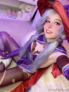 Belle Delphine Mona Cosplay Nude Pussy Rides Dildo Onlyfans Leaks Photos
