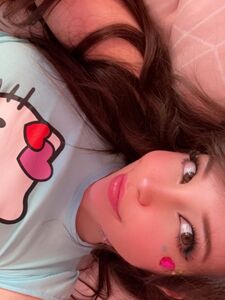 Belle Delphine Hello Kitty full pussy leaks