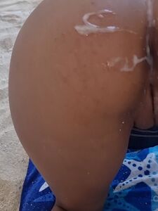 Hari De Lopo | Yoharis De Lopo Public Beach Picss