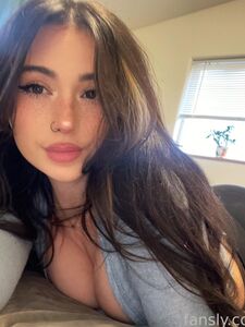 Twitch streamer Mushyee naked photos