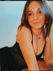 Super cute KillTony comedian Leyla Ingalls go follow and show some love!