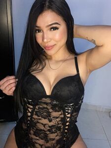 Stunning Latina amateur only fans model Camilla Lopez fondles her big tits
