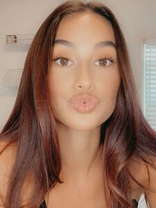 Carlie Uszler Snapchat Nudes Leaked