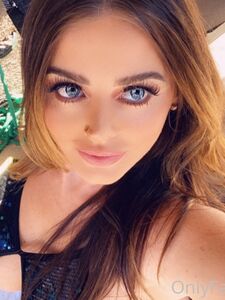 Sophie Dee Onlyfans Latest Nude Photo Leaks